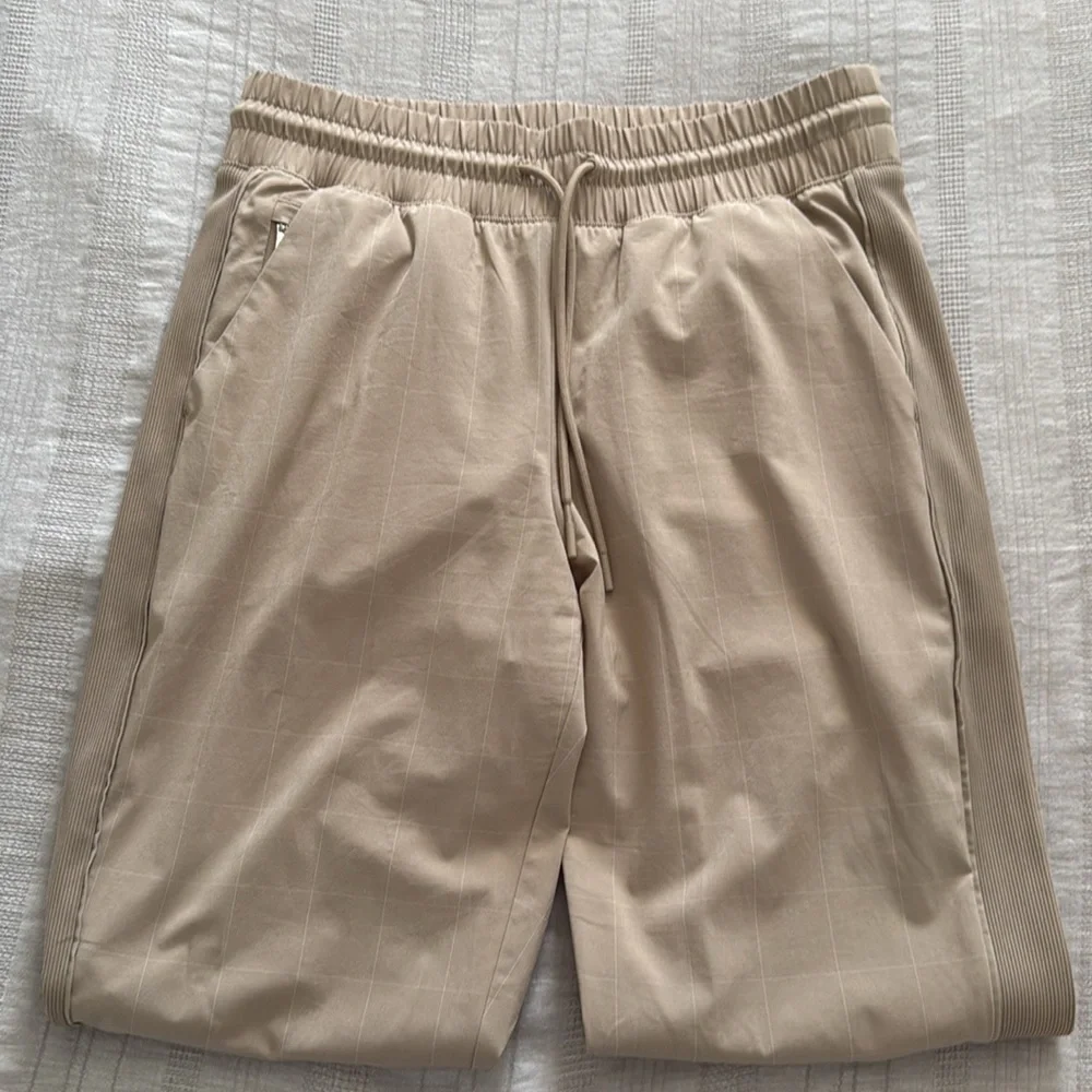 Athleta Brooklyn Textured Jogger - Picture 3 of 8